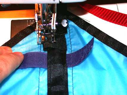 sewing-tie-out_middle